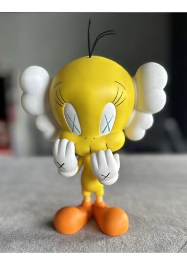 KLT2456MLZXS-Kaws Tweety Viny Character Figure Boyalı Figür Büyük Boy 20CM
