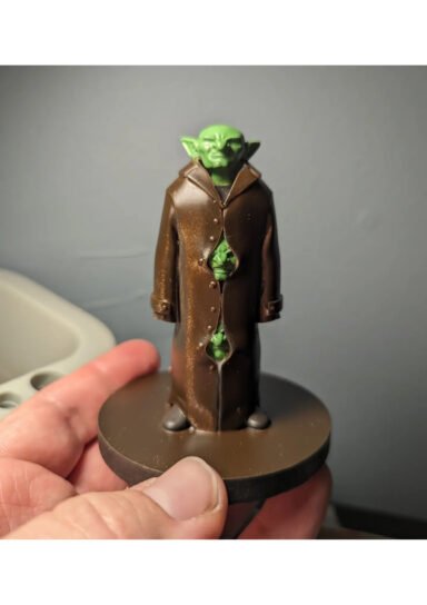 PQR2345XHTFP-Trençkotlu 3’lü  Tatlı Goblin Figür