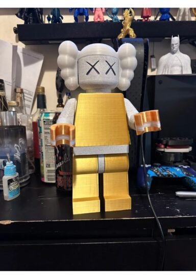 TNC3151KWSLG-Kaws Boyalı Figür Büyük Boy 13cm