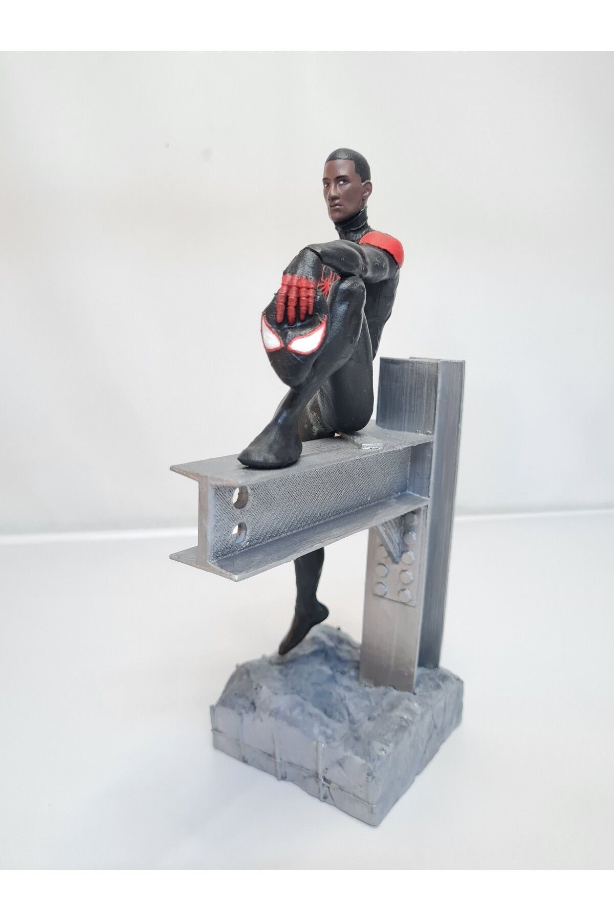 Örümcek Adam(MİLES MORALES) Figürü (28 CM) - Görsel 3