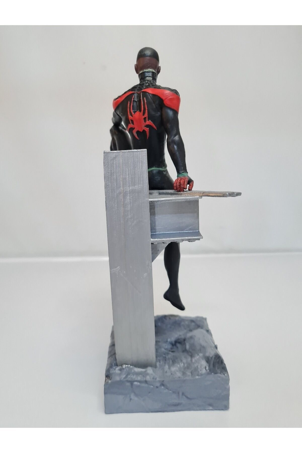 Örümcek Adam(MİLES MORALES) Figürü (28 CM) - Görsel 6