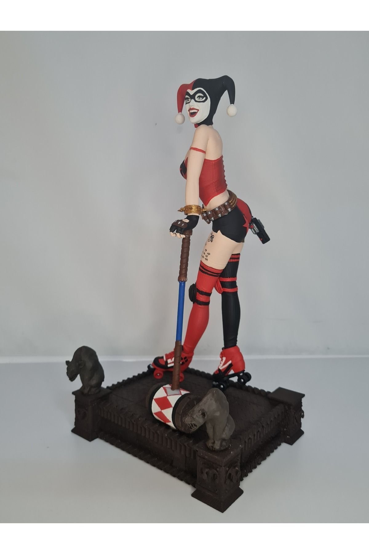 Harley Quinn(MASKELİ) Figürü (39 CM) - Görsel 3