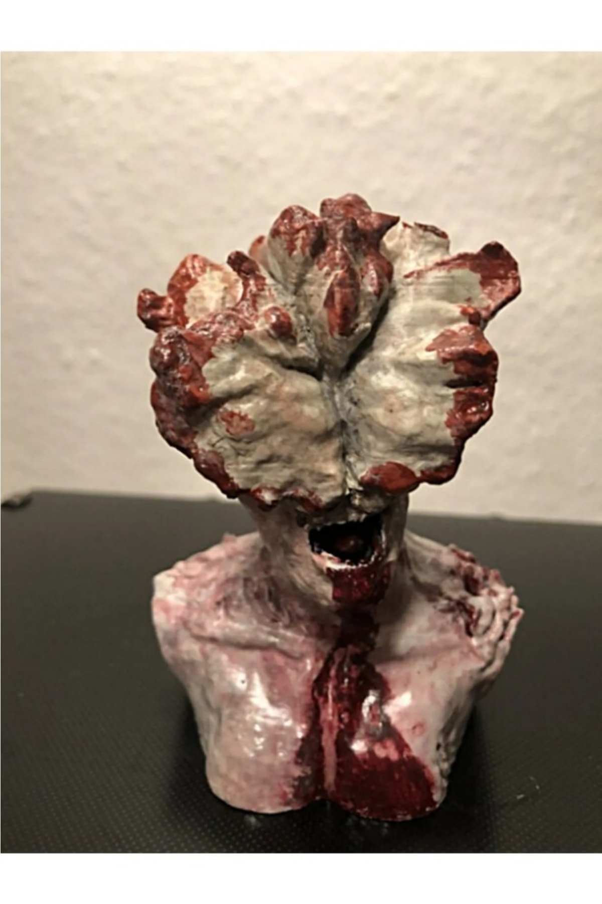 YSPCRFT1053270402-The Last Of Us Clicker Figür / Büst / 15 Cm