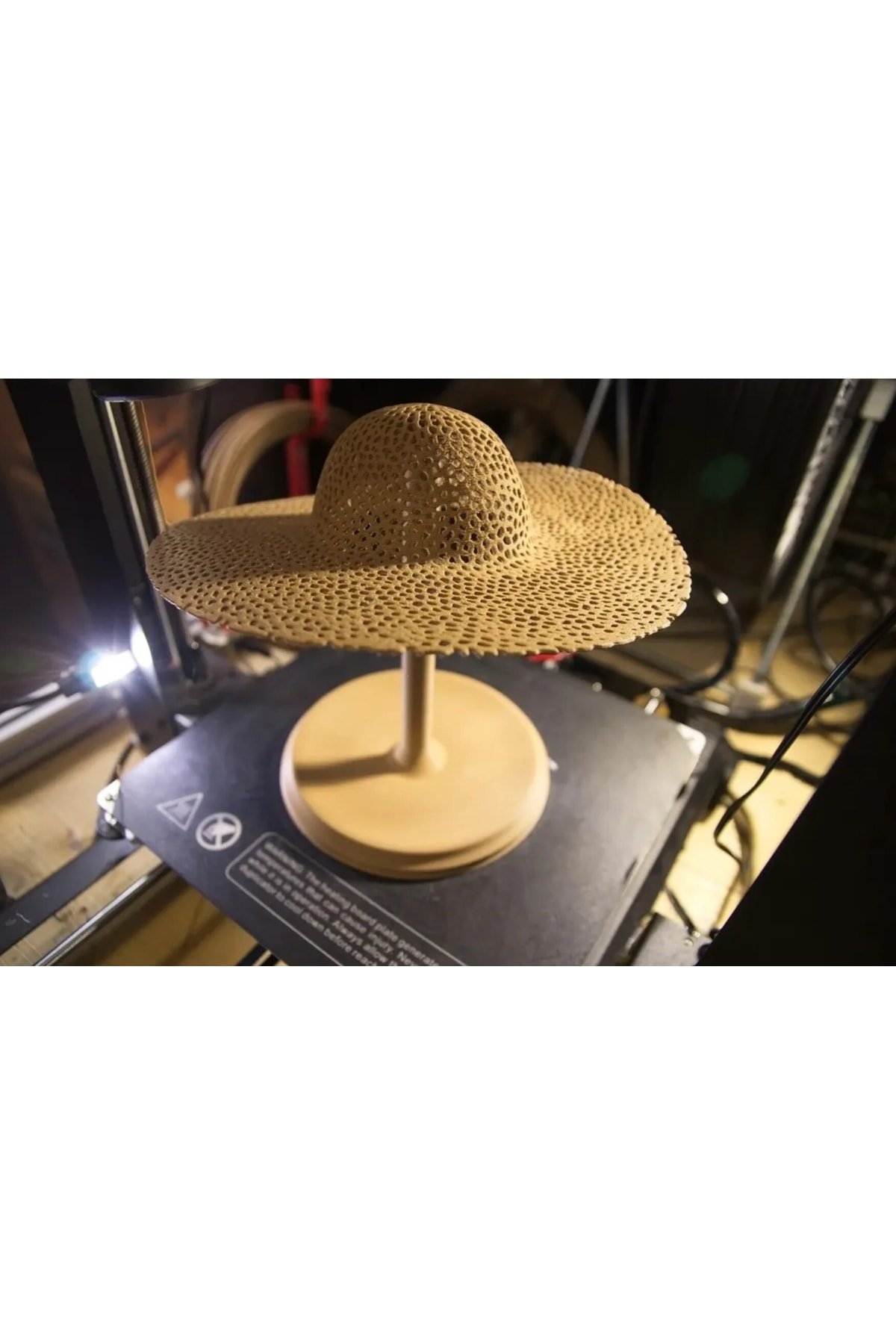 TRSND00941564986-Gold Lüx Fötr Şapka Standı