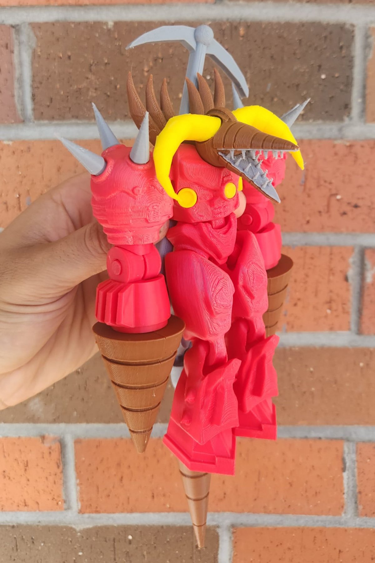 Skibidi Toilet Mega Titan Speakerman Multiverse Şibili Tuvalet Konuşmacı Adam 18cm - Görsel 3