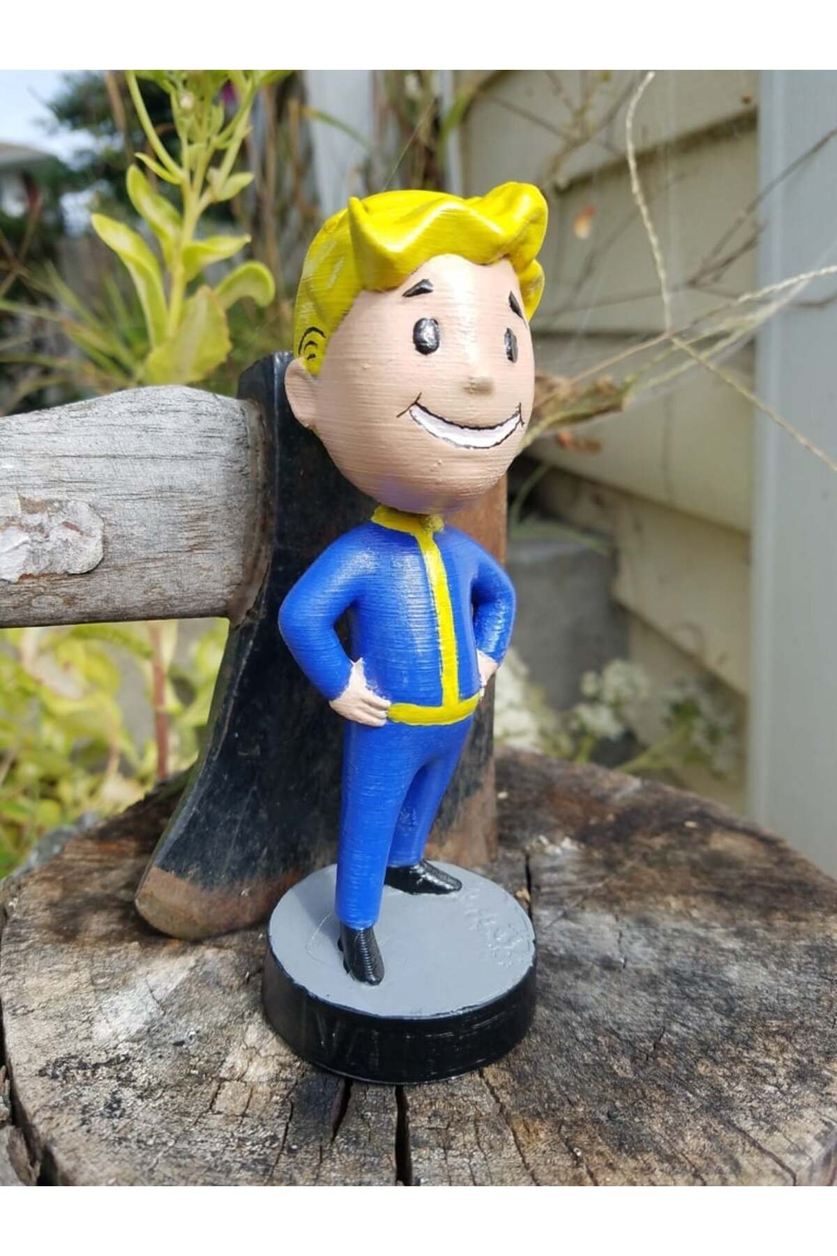 TNC2653FLLTV-Fallout Vault Boy v2 Mini Figür 9CM